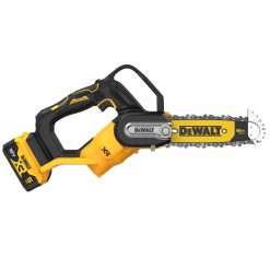 DW 18V Beskæringssav - 1 X 5AH 32 <h3 data-start="66" data-end="156">DW 18V Beskæringssav - 1 X 5AH</h3> <p data-start="66" data-end="156"><strong data-start="66" data-end="156">DEWALT DCMPS520P1-QW 18V XR grensav med 5,0Ah batteri – kompakt kraft og klar til brug</strong></p> <p data-start="158" data-end="409">DEWALT DCMPS520P1-QW er en kompakt og kraftfuld grensav, der leveres komplet med et 5,0Ah batteri og lader – klar til brug direkte fra kassen. Den er ideel til effektiv beskæring af grene i haven, særligt hvor pladsen er trang, og præcision er vigtig.</p> <p data-start="411" data-end="647">Med en sværdlængde på 20 cm er saven perfekt til præcisionsarbejde i buske, træer og tæt bevoksning. Det kompakte design gør den nem at manøvrere, mens det ergonomiske tohåndsgreb sikrer optimal kontrol og øget sikkerhed under arbejdet.</p> <p data-start="649" data-end="908">Den kraftige kulløse motor leverer høj ydeevne, længere driftstid og øget levetid, hvilket gør maskinen til et driftssikkert valg for både private og professionelle brugere. Samtidig sørger den automatiske kædesmøring for jævn drift og mindre vedligeholdelse.</p> <p data-start="910" data-end="1072">Den integrerede metalspids (bumper spike) giver ekstra stabilitet under savning, og det smarte system til kædestramning med boltlås gør justering hurtigt og nemt.</p> <p data-start="1074" data-end="1179">Det medfølgende 5,0Ah batteri sikrer god driftstid, så du kan arbejde effektivt uden hyppige afbrydelser.</p> DW 18V Beskæringssav - 1 X 5AH